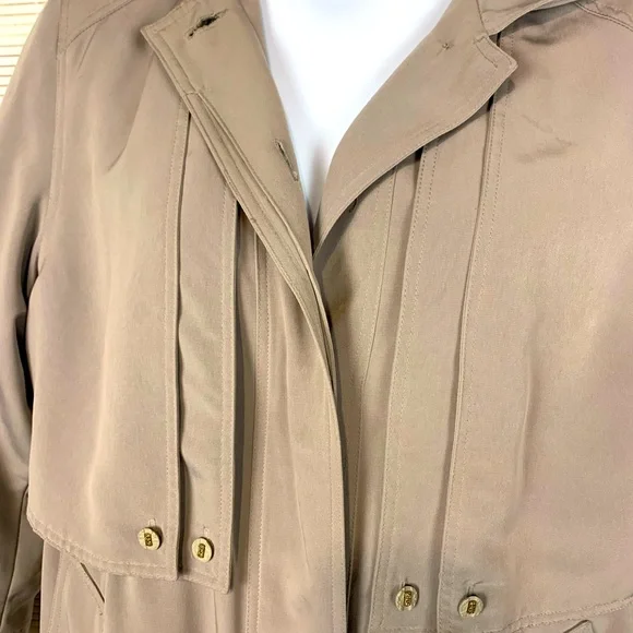 Long khaki trench coat with liner - Picture 5 of 13